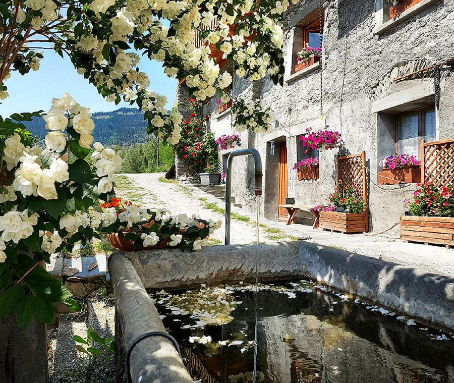 Apartamento Les Balcons Du Molliebon Séez Exterior foto